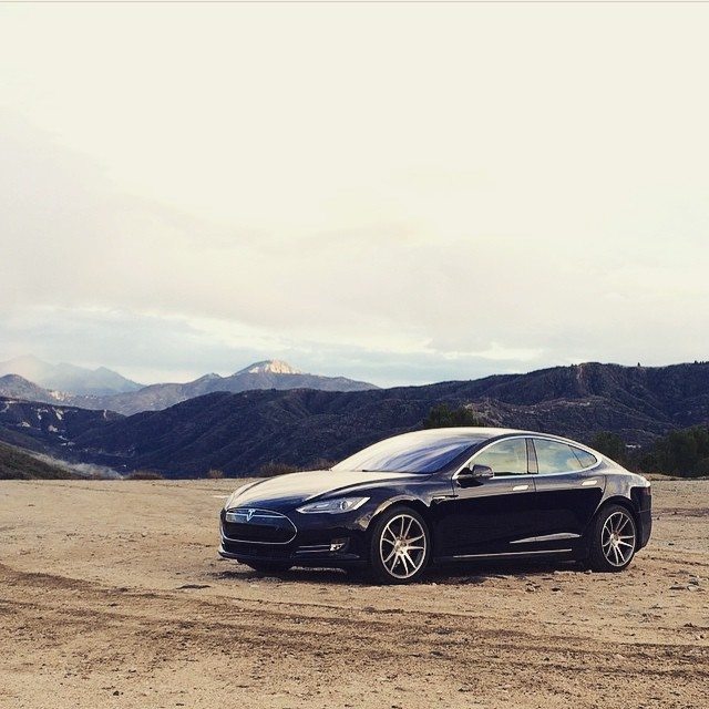 Tesla Model S Stranded in the Mountains on CWS5’s…