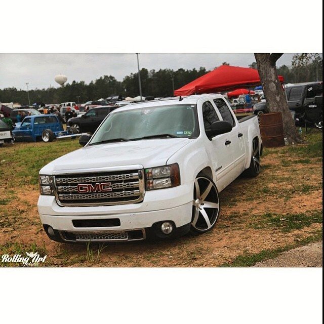 Sitting Low on CW-6’s! | #Concavo #WheelsForYourTruck #CW6…