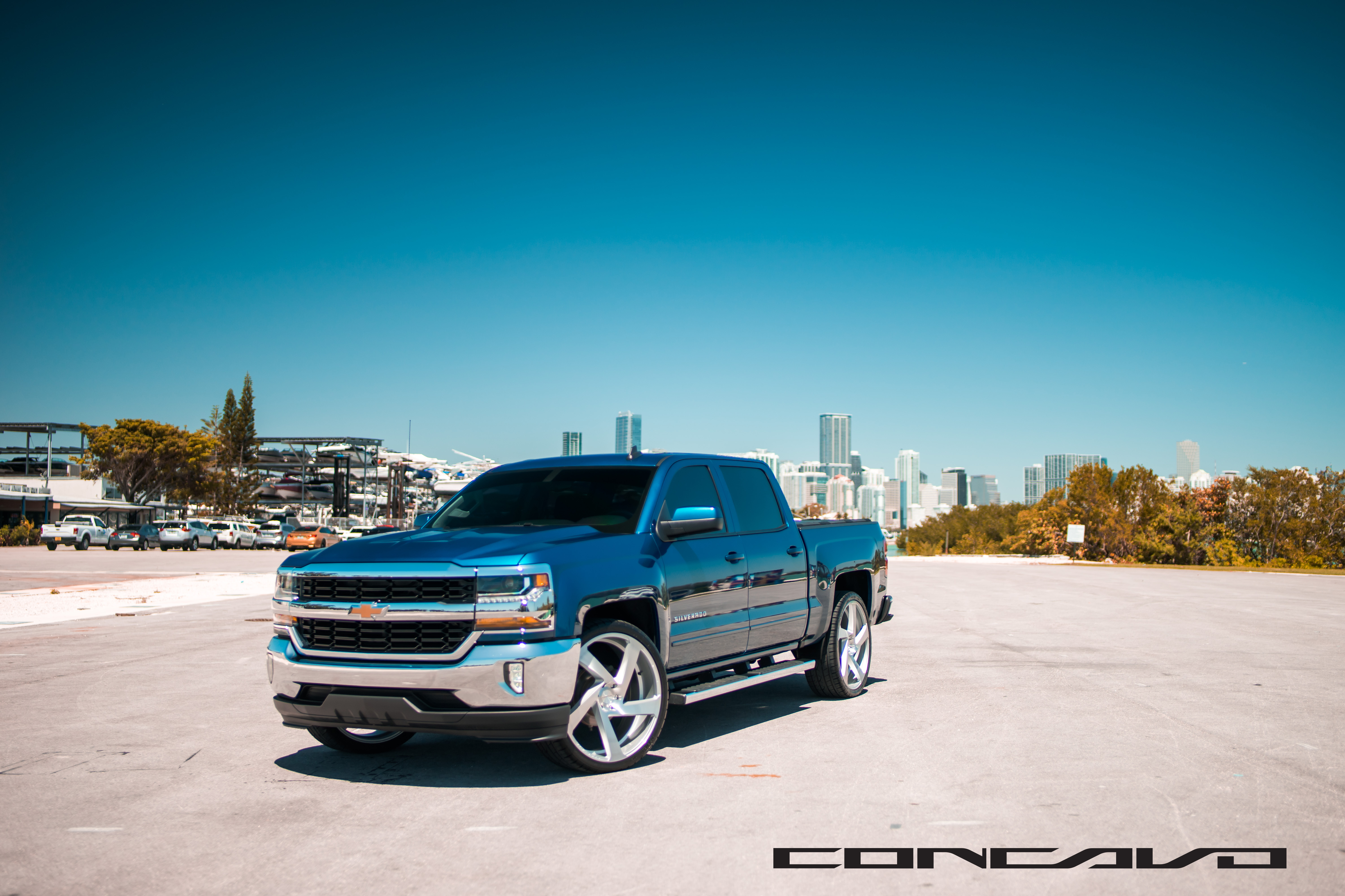 Chevrolet Silverado on 5D Brushed Silver.